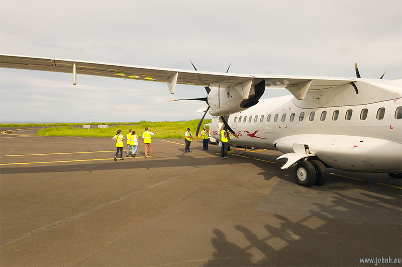 ATR72 at Roland-Garros airport, La Réunion ATR72 at Roland-Garros airport, La Réunion