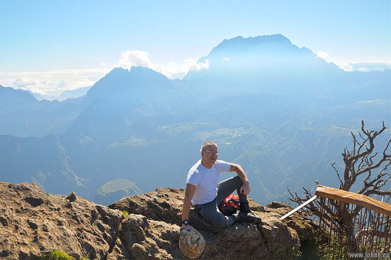 Hike from Le Maïdo, Mafate crater, Île de la Réunion 