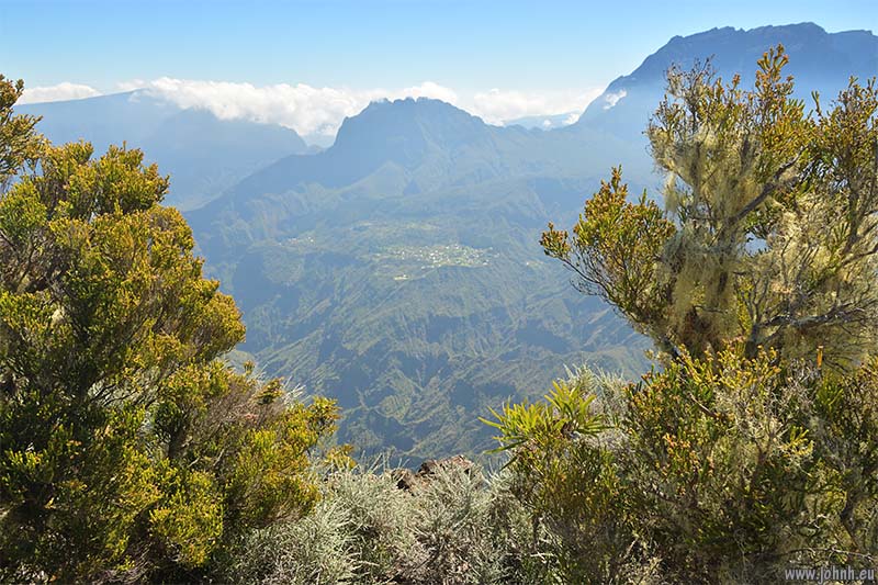 Hike from Le Maïdo, Mafate crater, Île de la Réunion 
