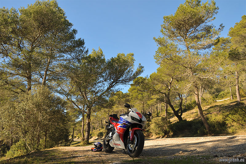 Riding my CBR600RR in Provence