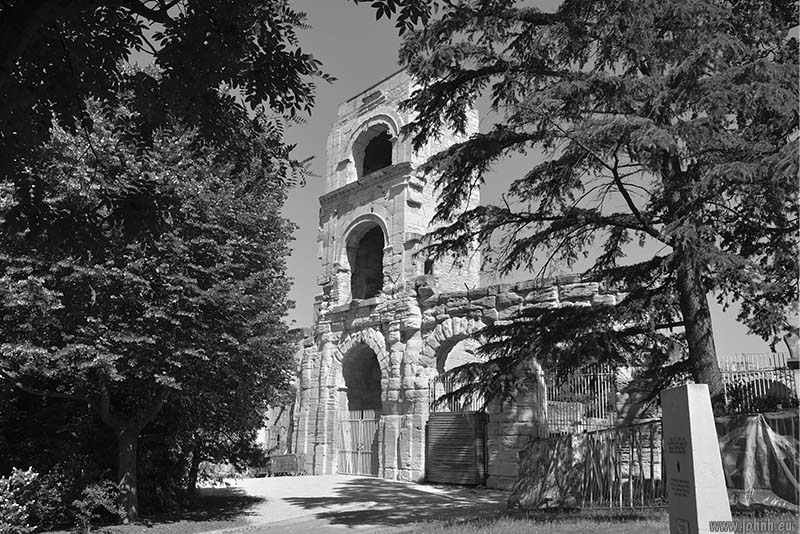 Arles